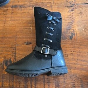 Girls boots